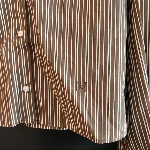 Helsa Pinstripe Poplin Fitted Shirt in Brown & Cream Stripe Size Small - Picture 5 of 9